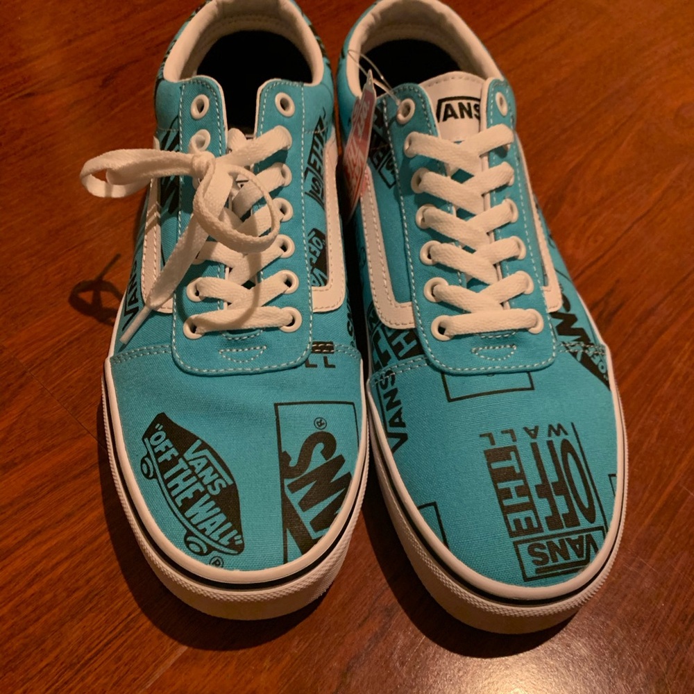 Vans - Picture 4 of 4